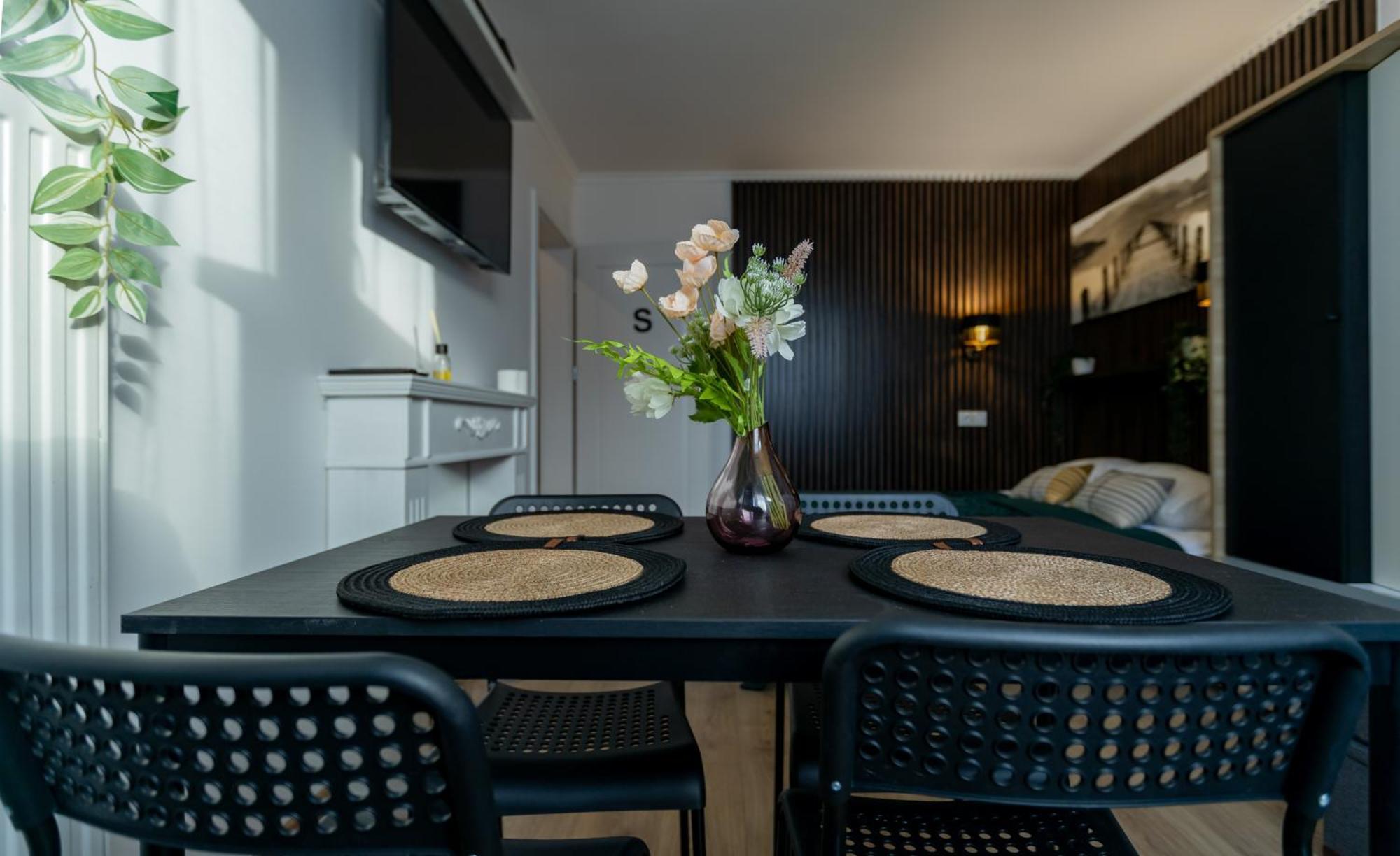 Butas Unitapartament Short Rent In By Metro Station Rondo Onz With 3bedrooms 22