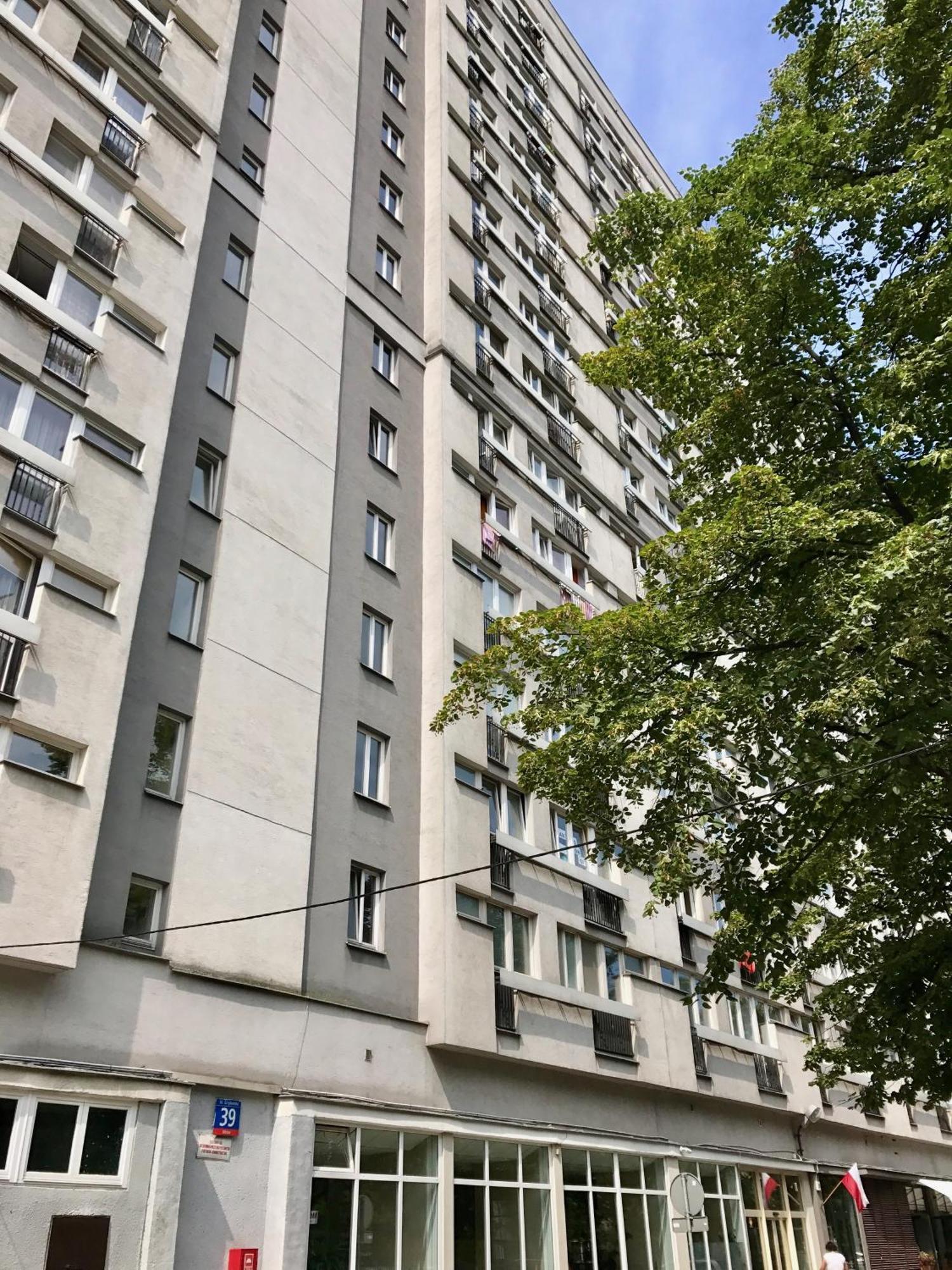 Unitapartament Short Rent In By Metro Station Rondo Onz With 3bedrooms 22 Butas Warsaw